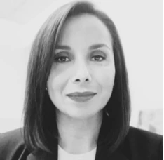 Dora Luz Flores